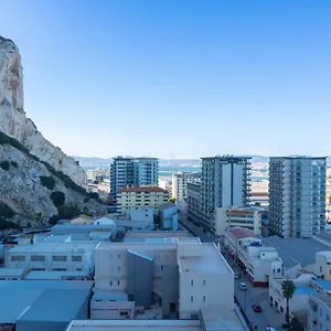  Apartment Great Studio With View-hosted By Sweetstay